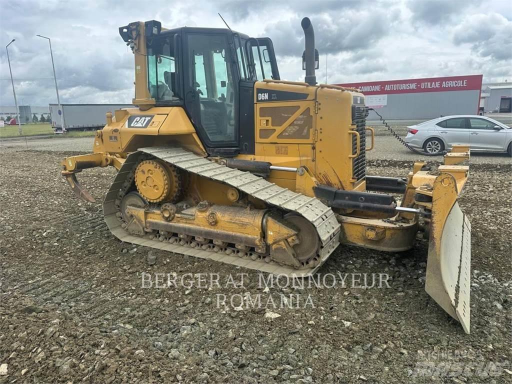 CAT D6NXL Buldožeri guseničari