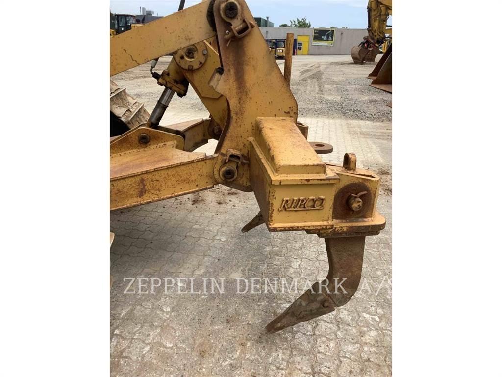 CAT D6R Buldožeri guseničari