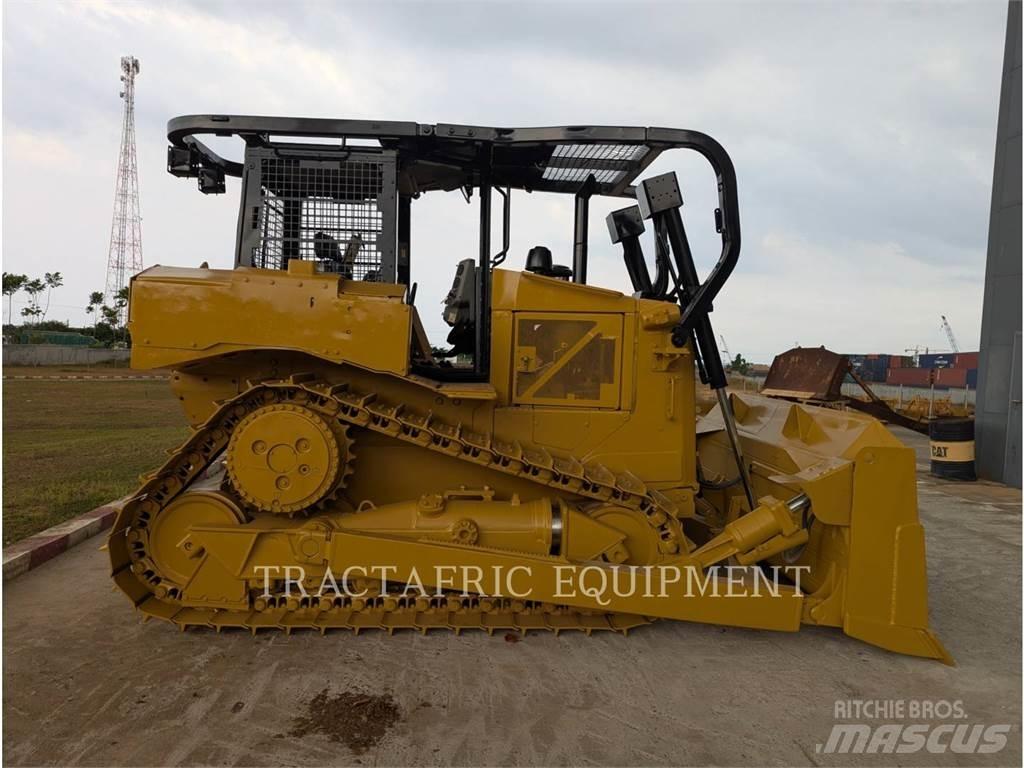 CAT D6R2 Buldožeri guseničari