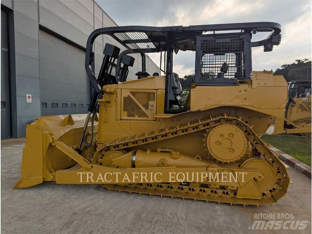 CAT D6R2 Buldožeri guseničari