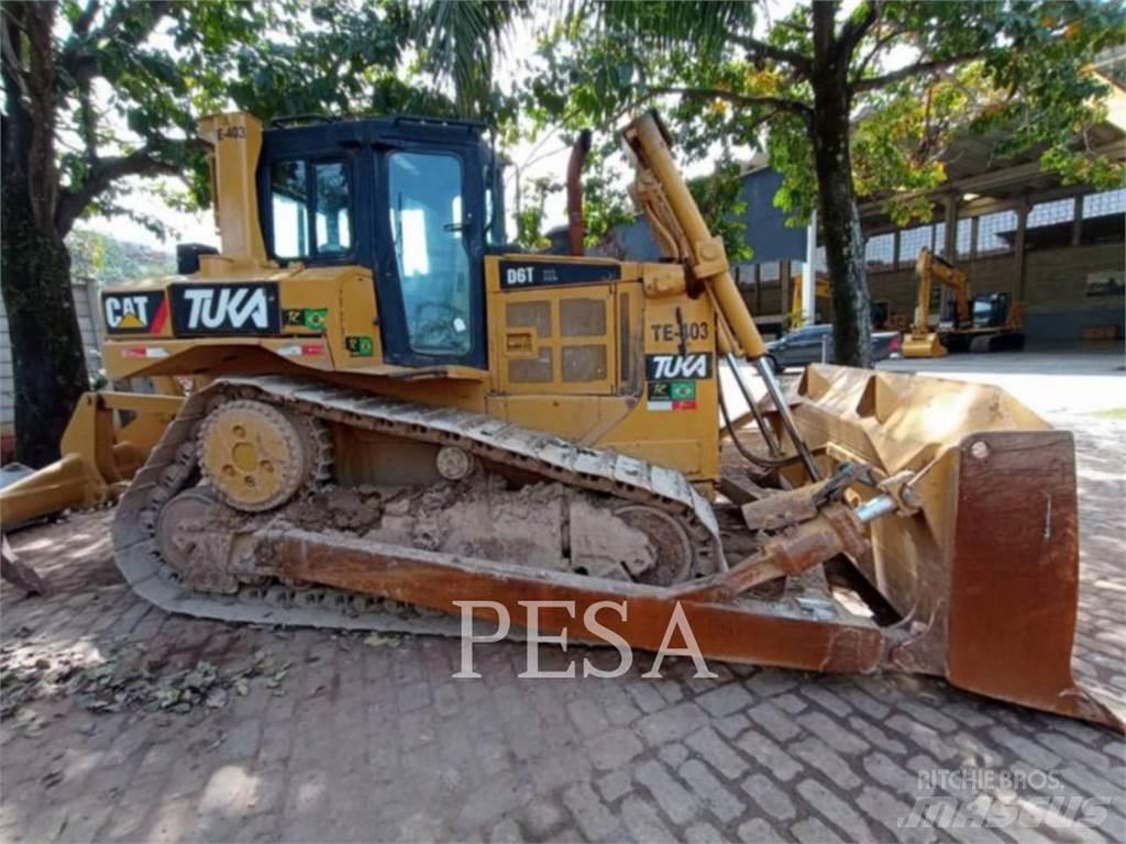 CAT D6T Buldožeri guseničari