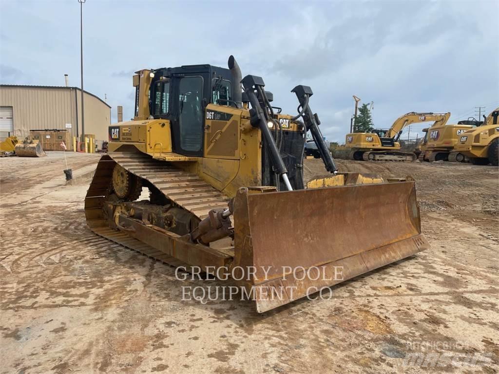 CAT D6T Buldožeri guseničari
