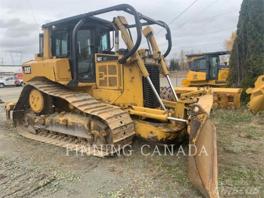 CAT D6T Buldožeri guseničari