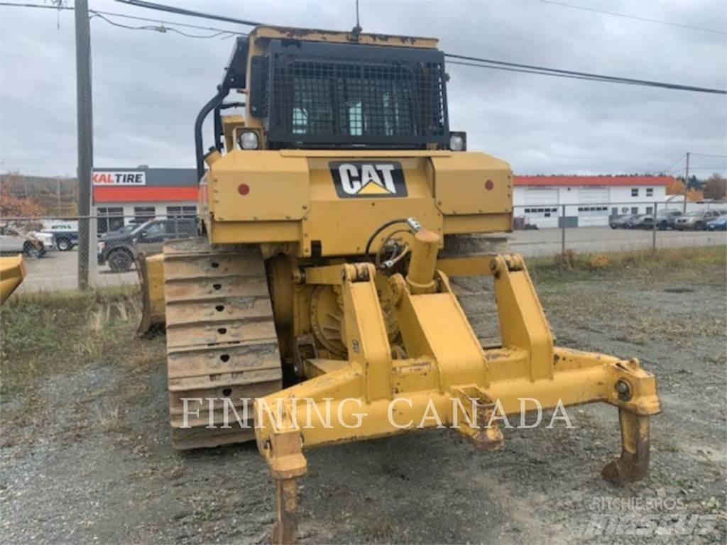 CAT D6T Buldožeri guseničari