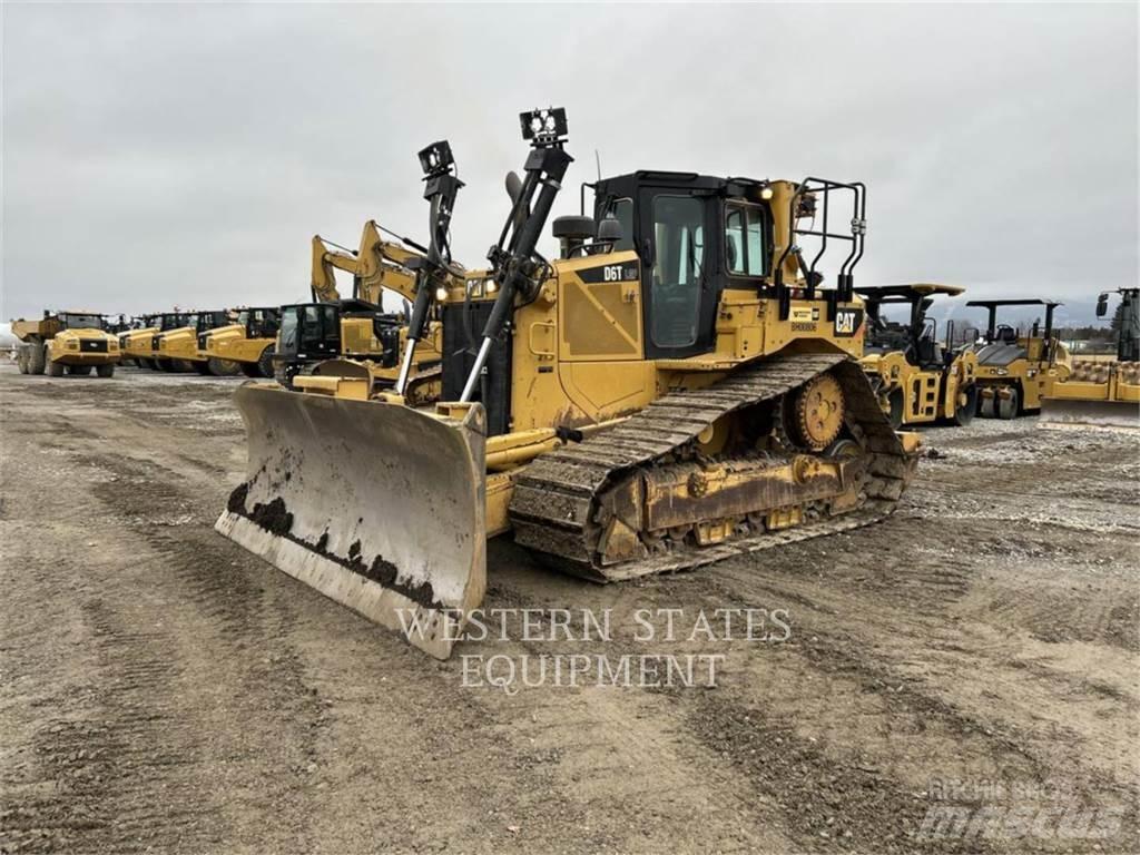 CAT D6T Buldožeri guseničari