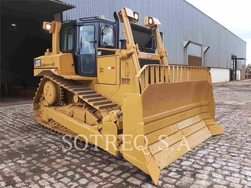 CAT D6T Buldožeri guseničari