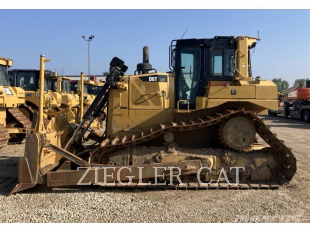 CAT D6T Buldožeri guseničari