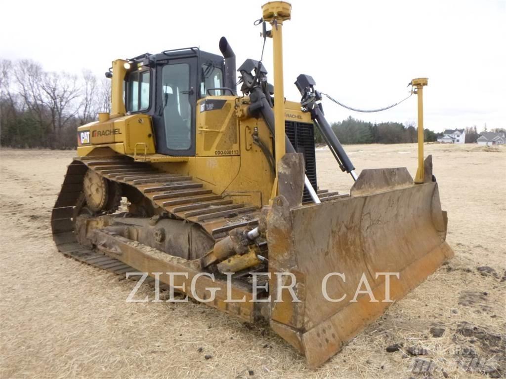 CAT D6T Buldožeri guseničari