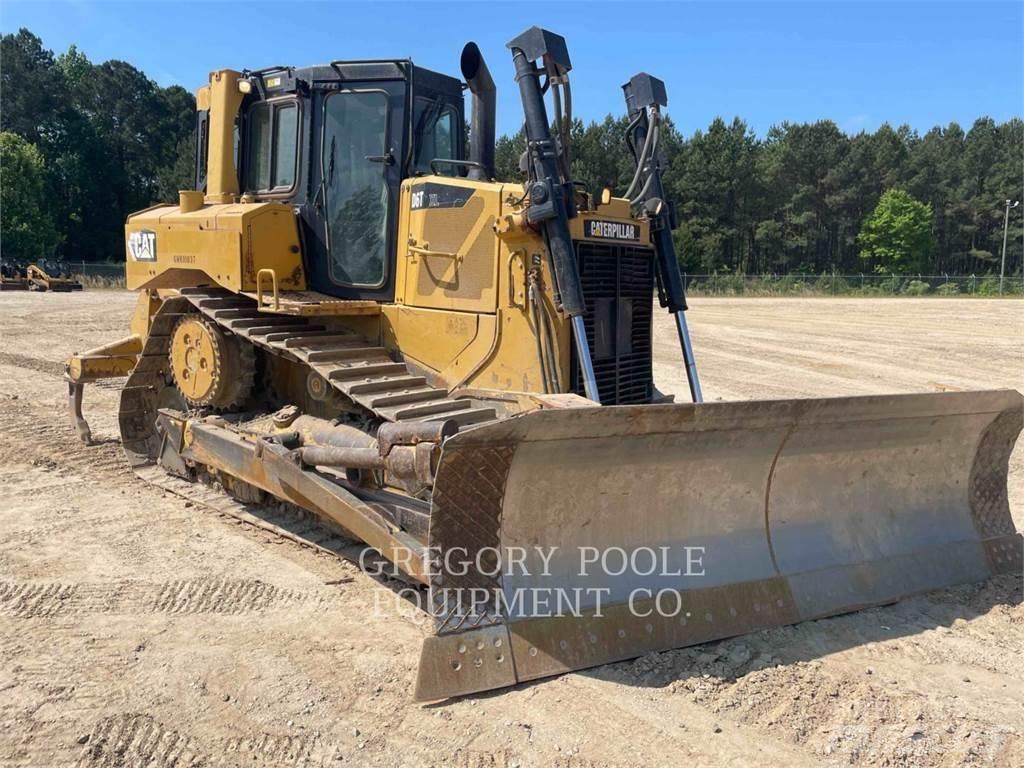 CAT D6T Buldožeri guseničari