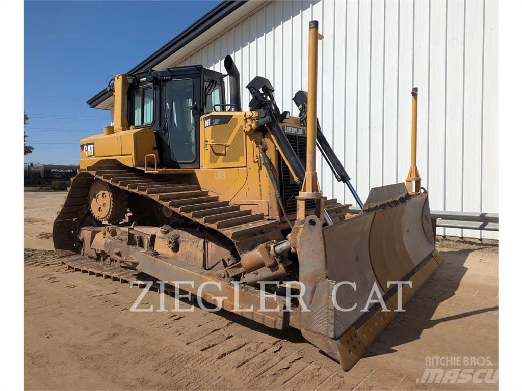CAT D6T Buldožeri guseničari