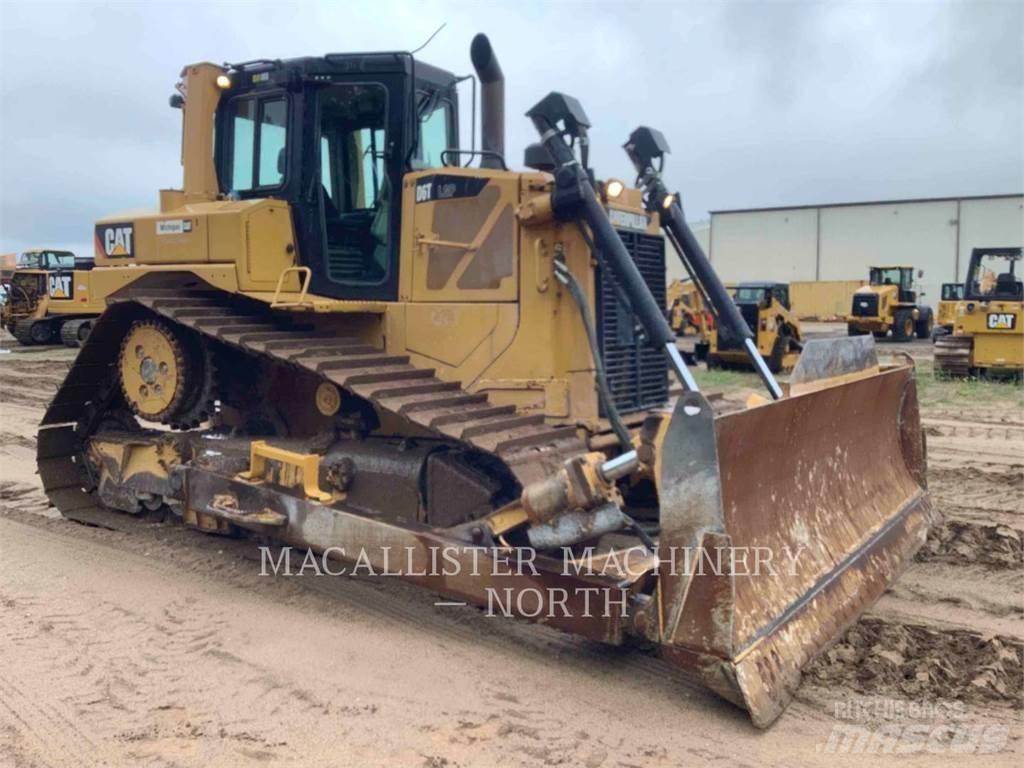 CAT D6T Buldožeri guseničari