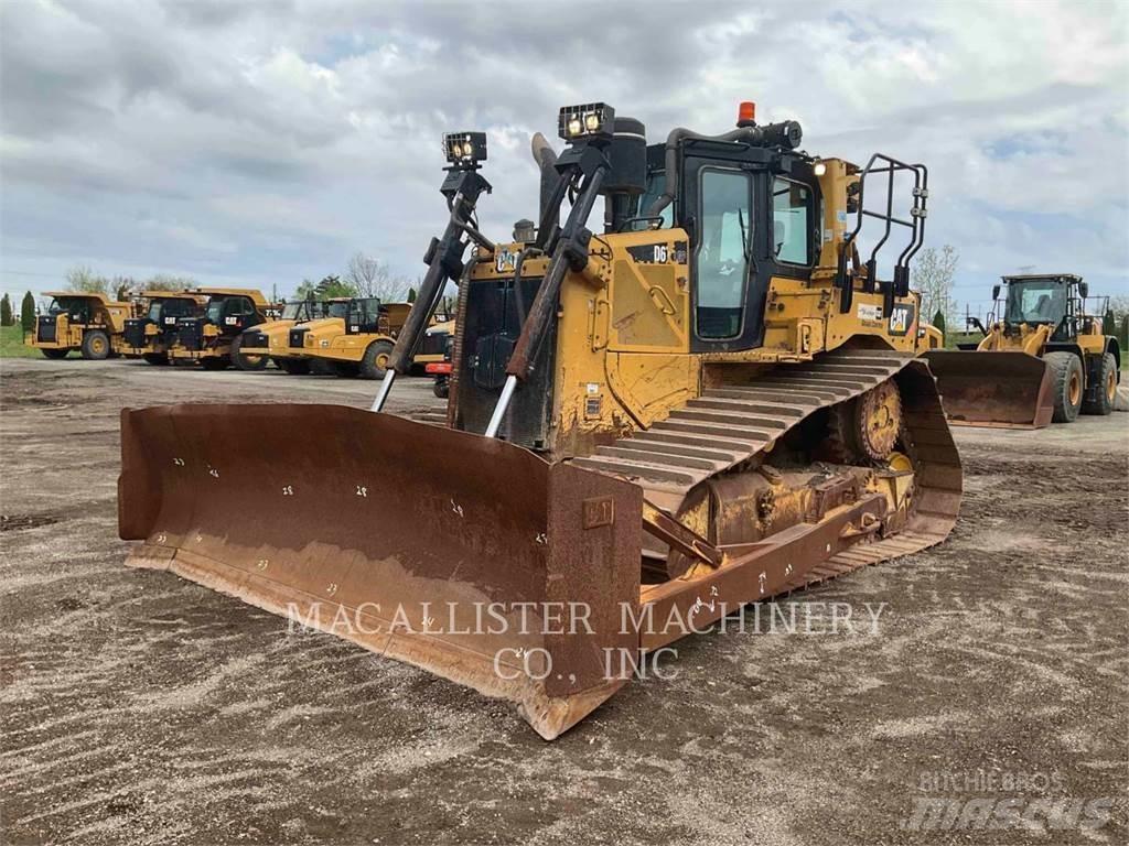 CAT D6T Buldožeri guseničari