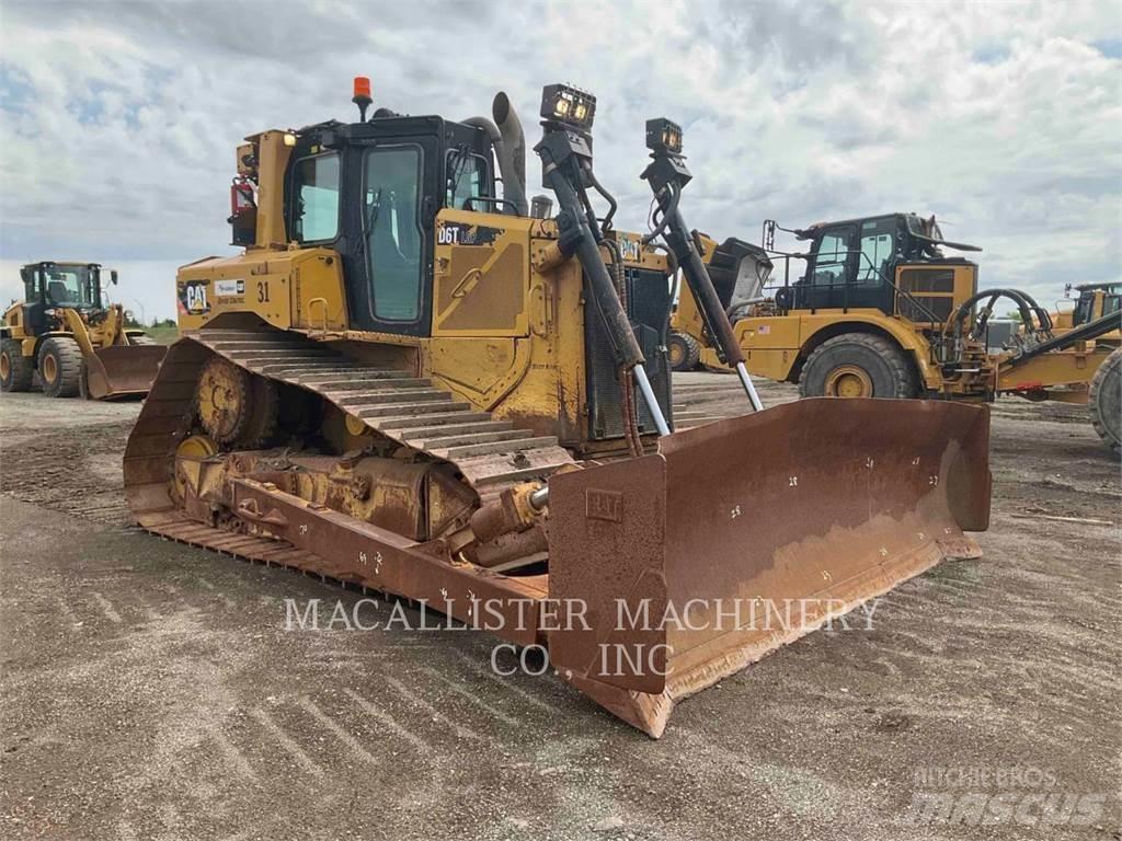 CAT D6T Buldožeri guseničari