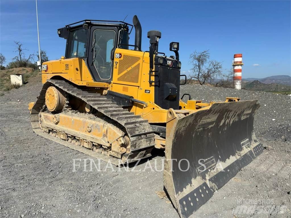 CAT D6T Buldožeri guseničari