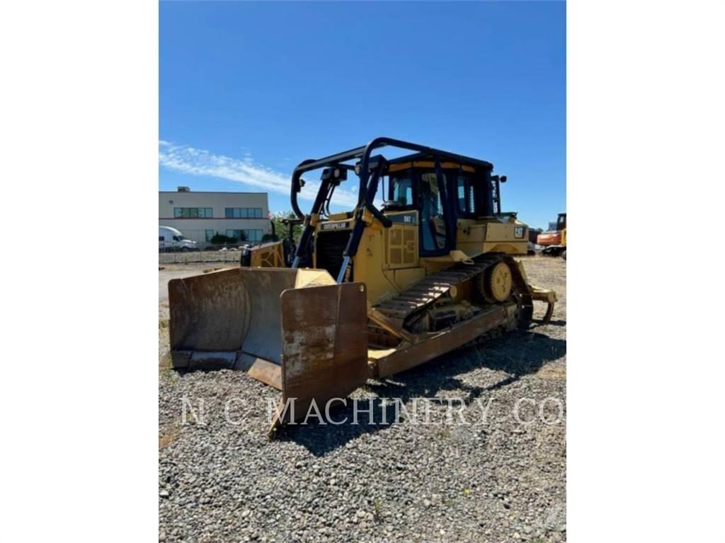 CAT D6T Buldožeri guseničari
