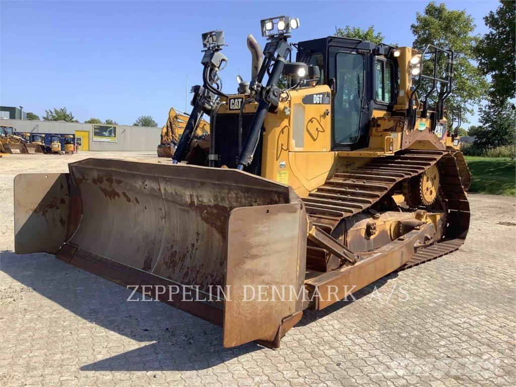 CAT D6T Buldožeri guseničari