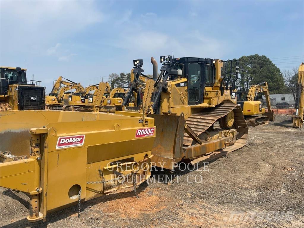 CAT D6T Buldožeri guseničari