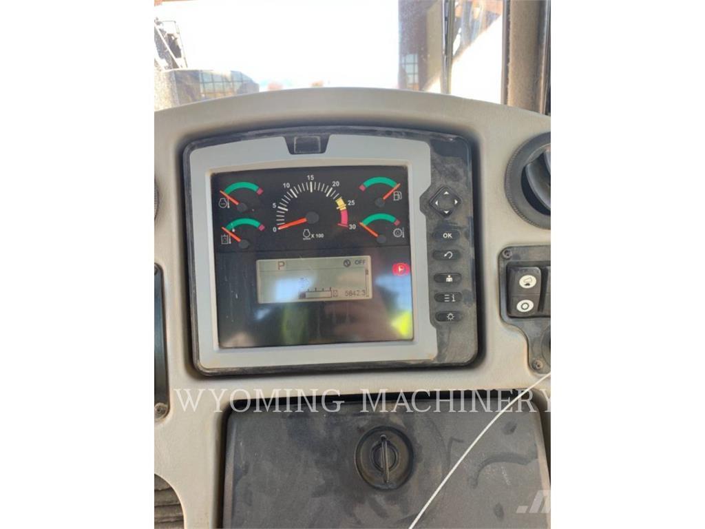 CAT D6T Buldožeri guseničari