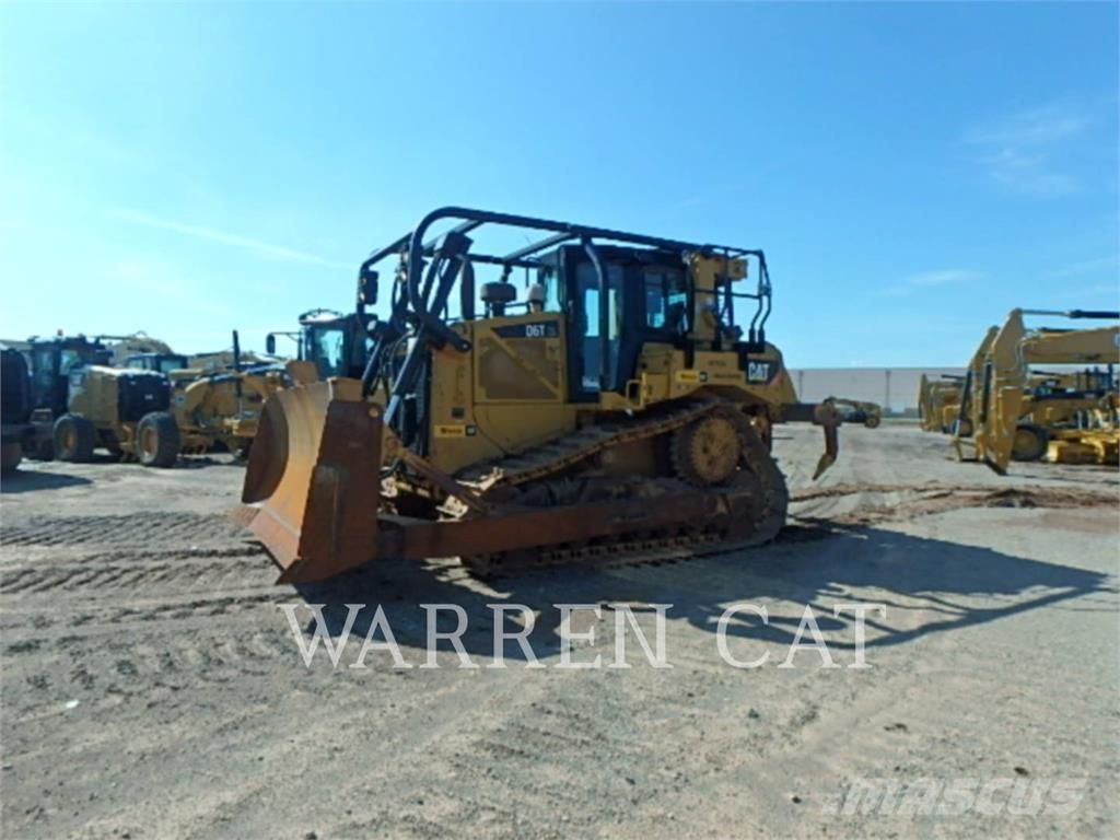 CAT D6T 4XLARO Buldožeri guseničari