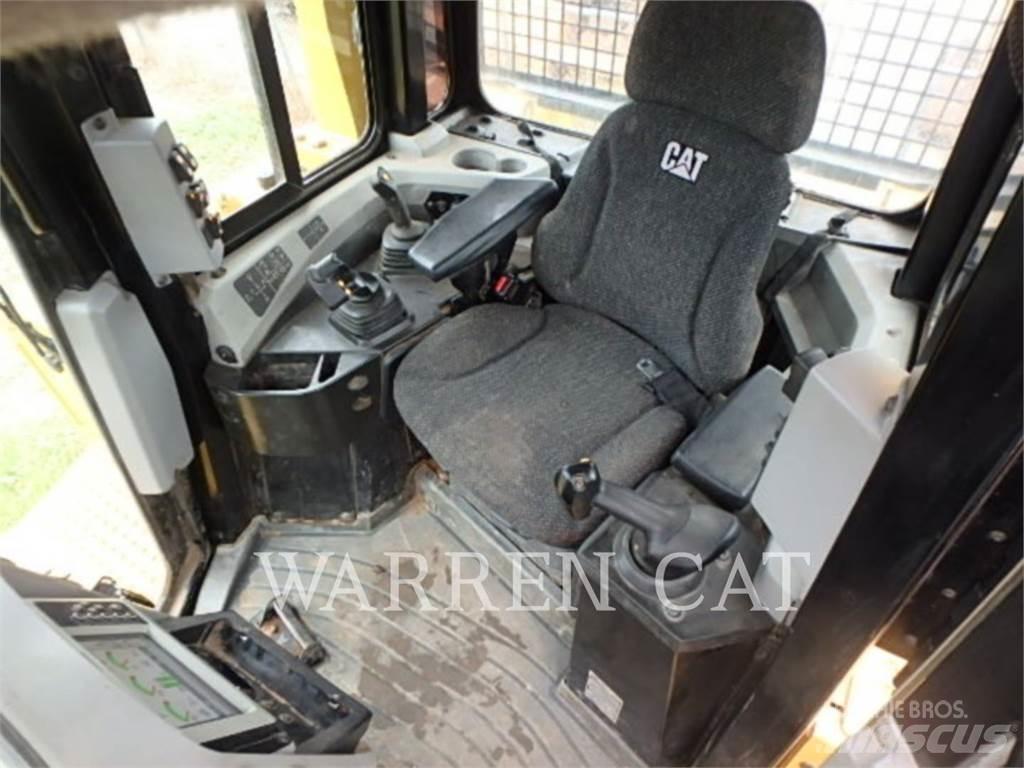 CAT D6T 4XLPAT Buldožeri guseničari