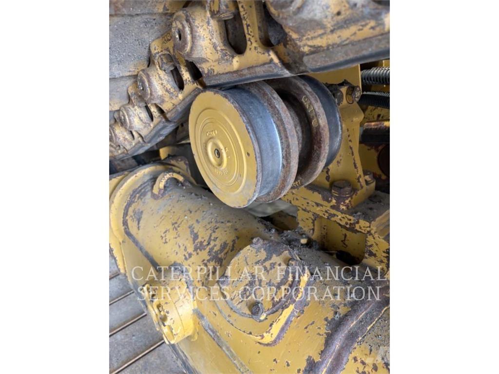 CAT D6T LGP VPAT Buldožeri guseničari