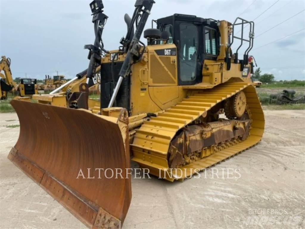 CAT D6T LGPPAT Buldožeri guseničari