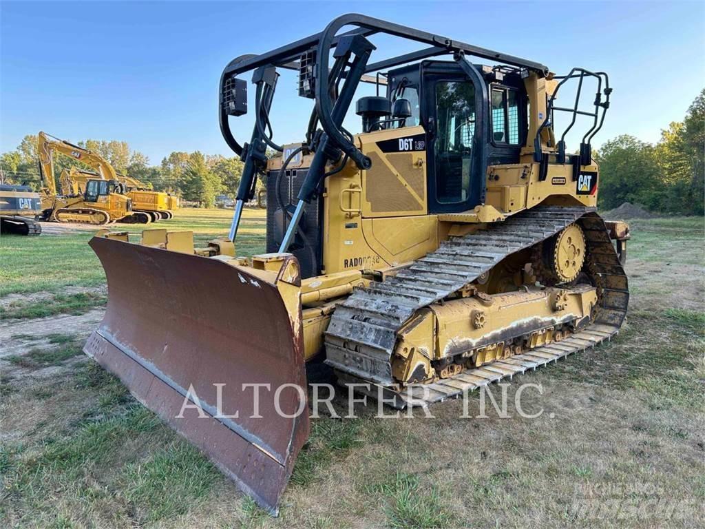 CAT D6T LGPPAT Buldožeri guseničari