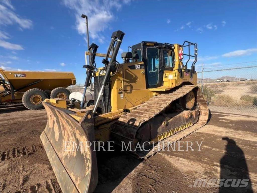 CAT D6T LGPPAT Buldožeri guseničari