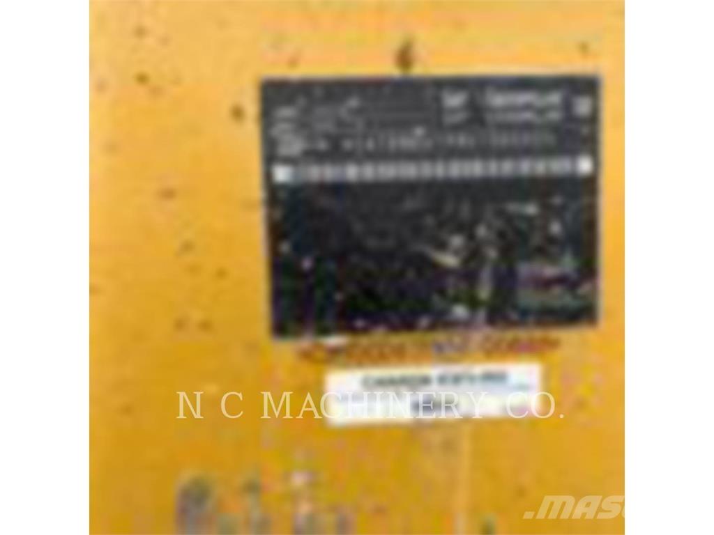 CAT D6T LGPVP Buldožeri guseničari