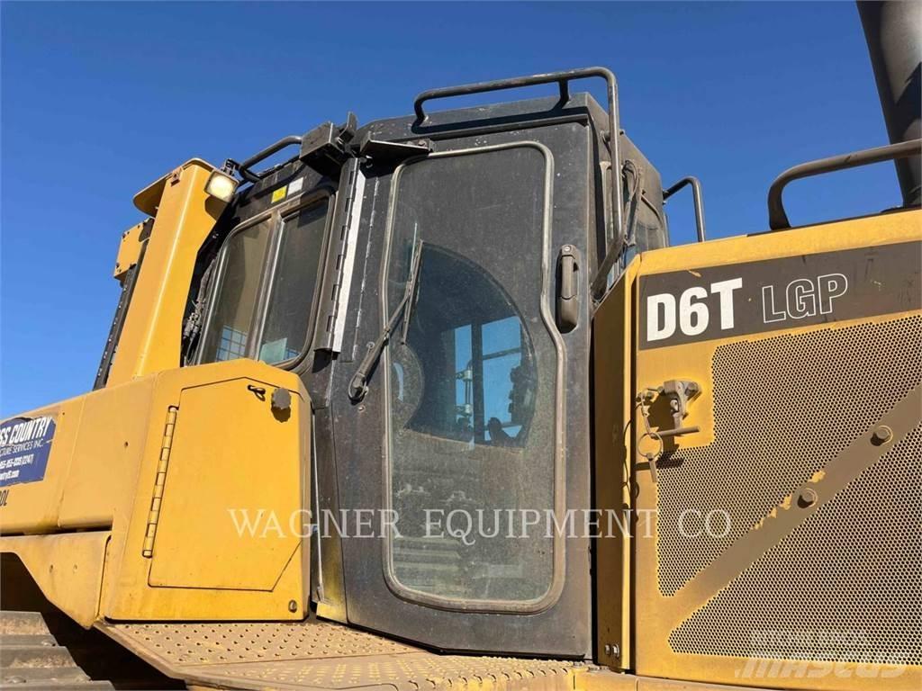 CAT D6T LGPVPT Buldožeri guseničari