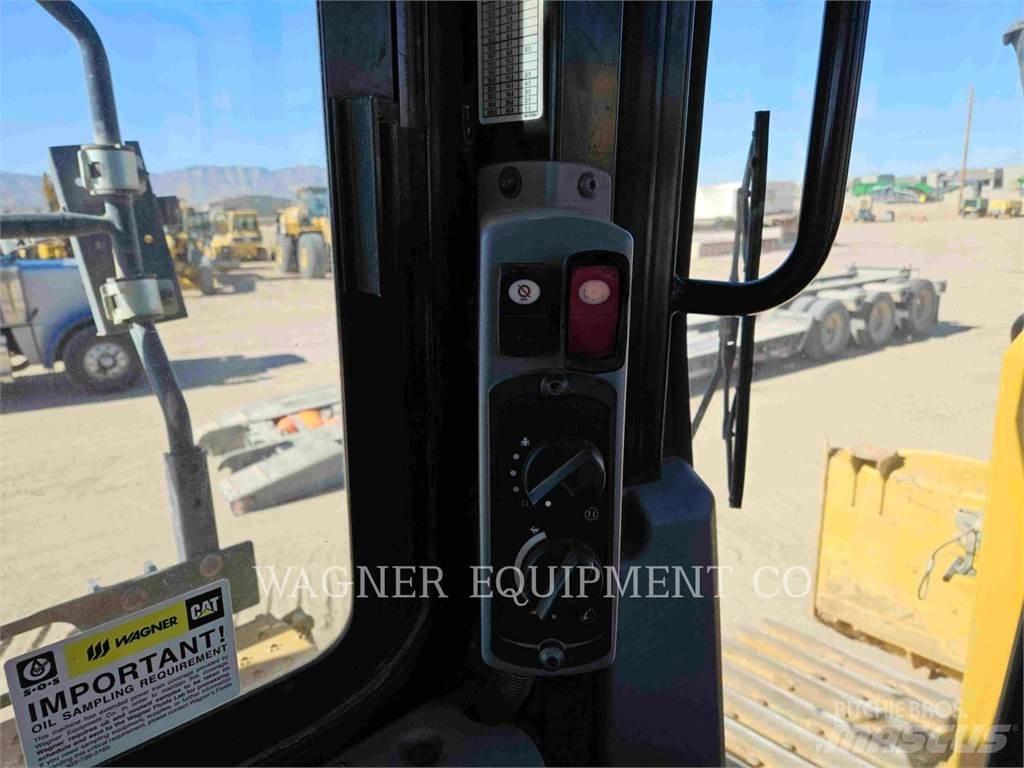 CAT D6T LGPVPT Buldožeri guseničari