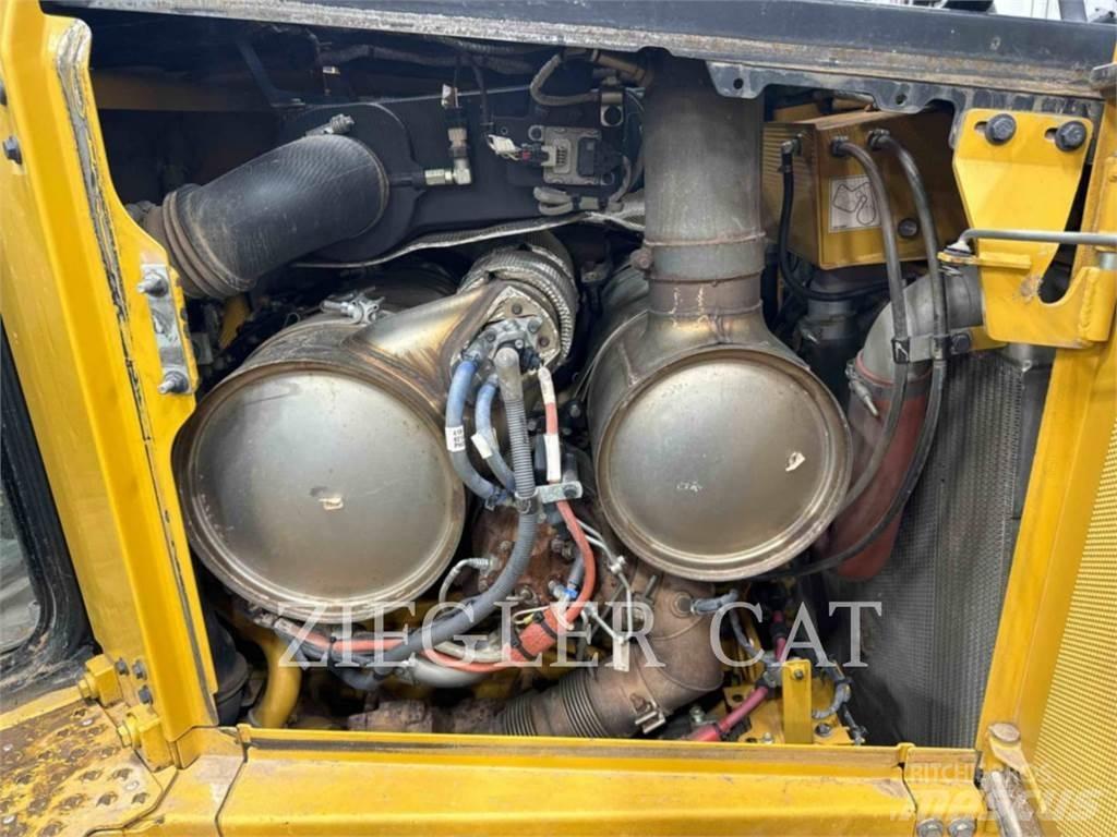 CAT D6XE Buldožeri guseničari