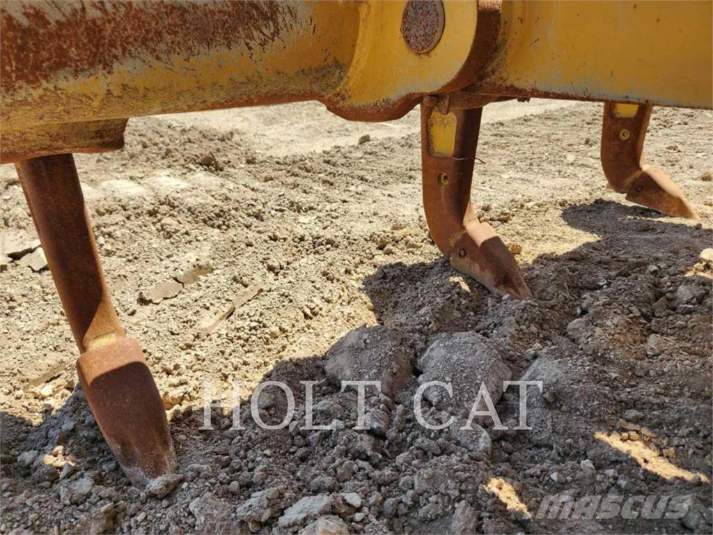 CAT D6XELGPVP3 Buldožeri guseničari