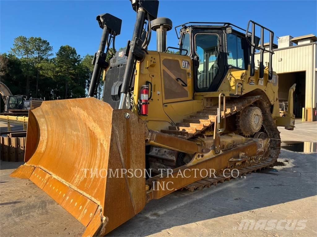 CAT D7 Buldožeri guseničari
