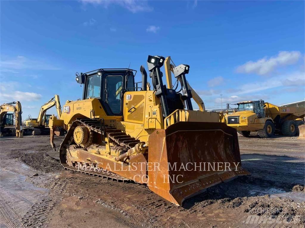 CAT D7 Buldožeri guseničari