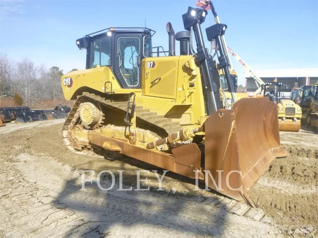 CAT D7-17 Buldožeri guseničari