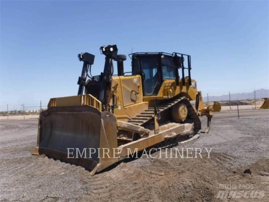 CAT D7-17 Buldožeri guseničari