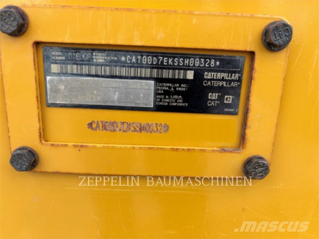 CAT D7E Buldožeri guseničari