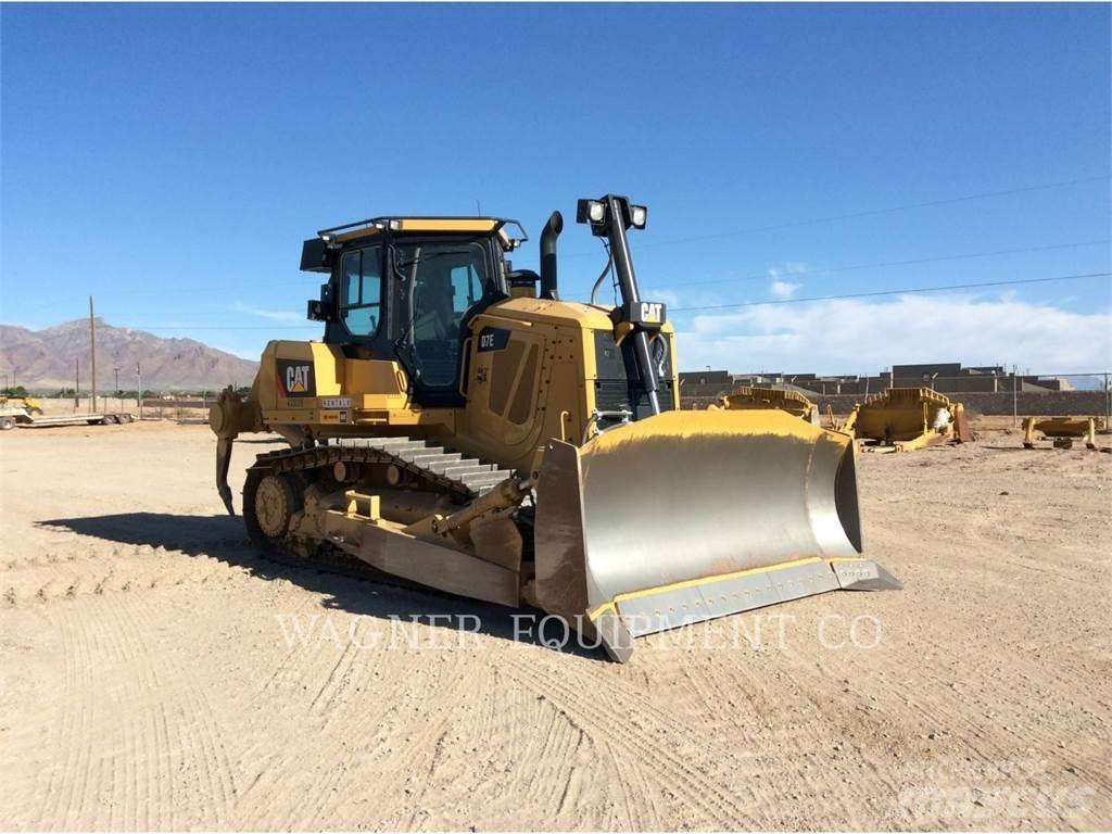 CAT D7E Buldožeri guseničari