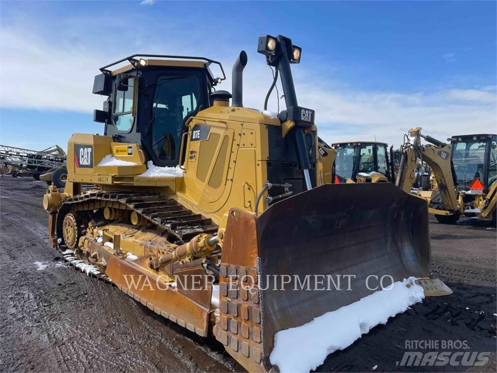 CAT D7E Buldožeri guseničari