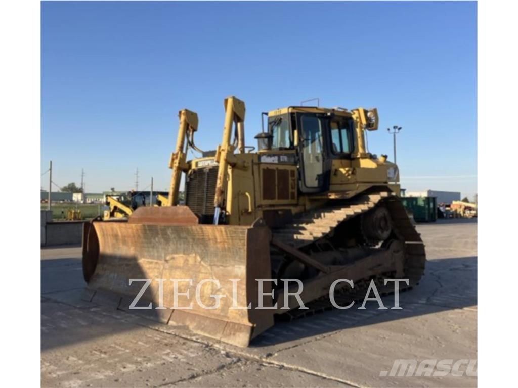 CAT D7R Buldožeri guseničari