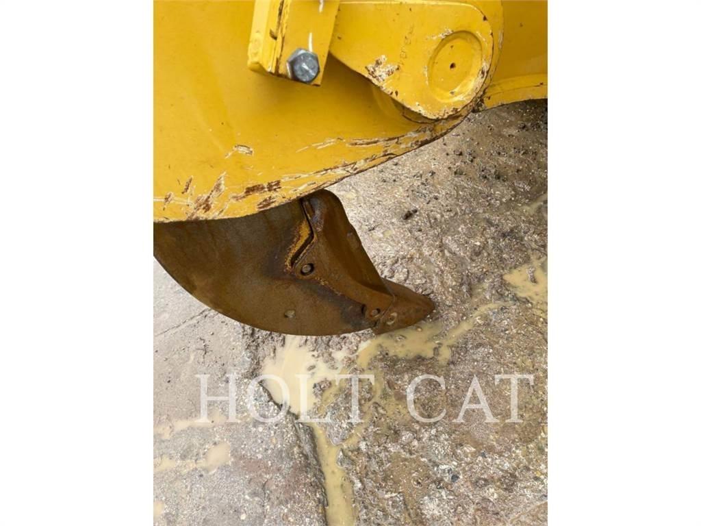 CAT D8 Buldožeri guseničari