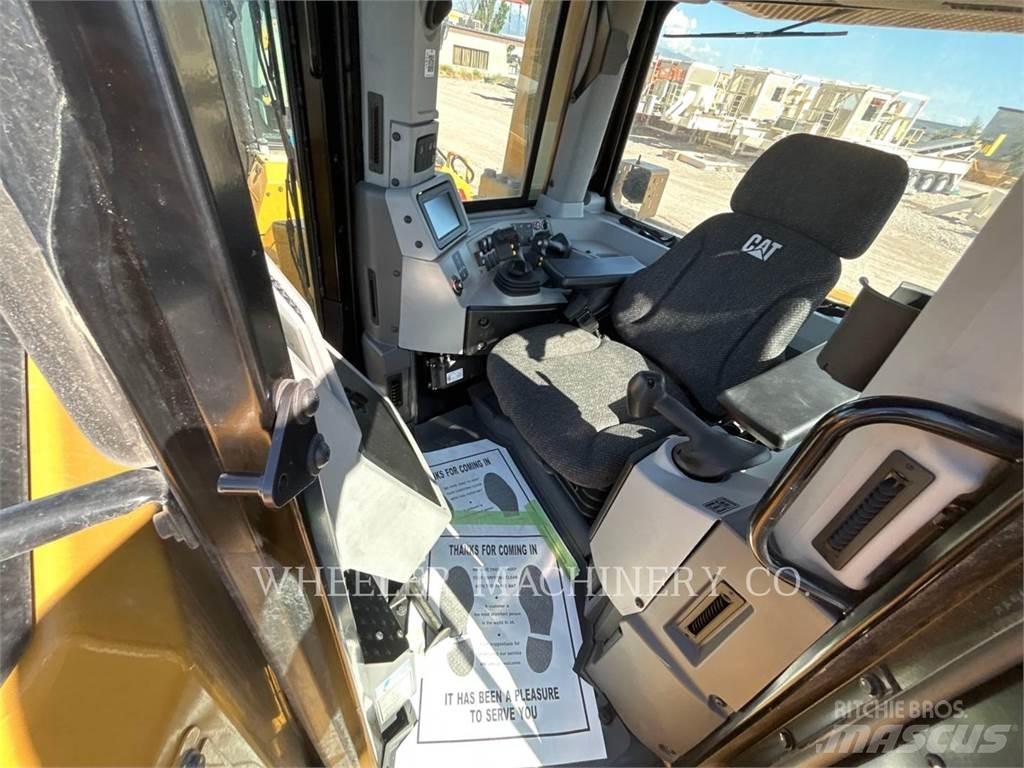 CAT D8 SU Buldožeri guseničari