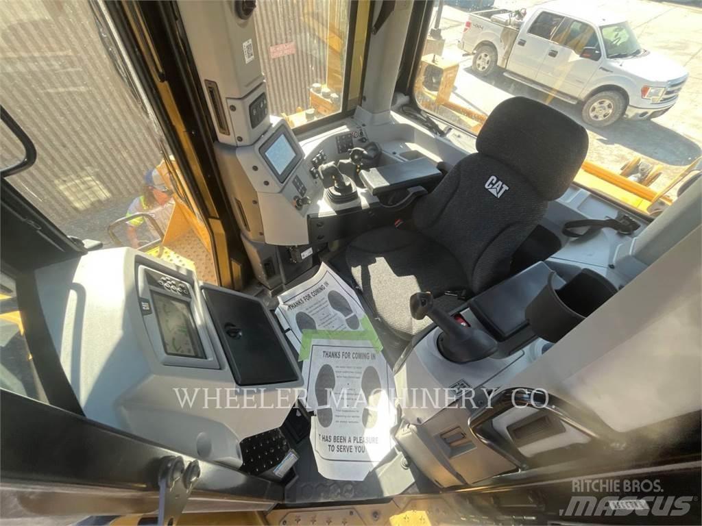 CAT D8 SU Buldožeri guseničari