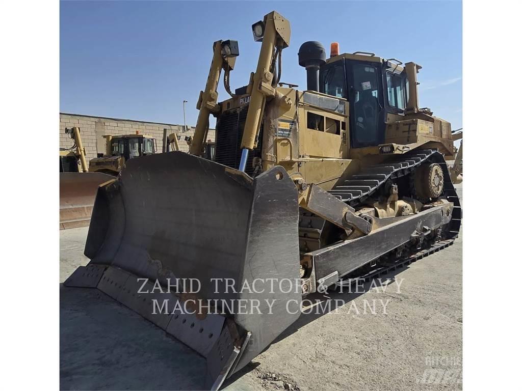 CAT D8R Buldožeri guseničari