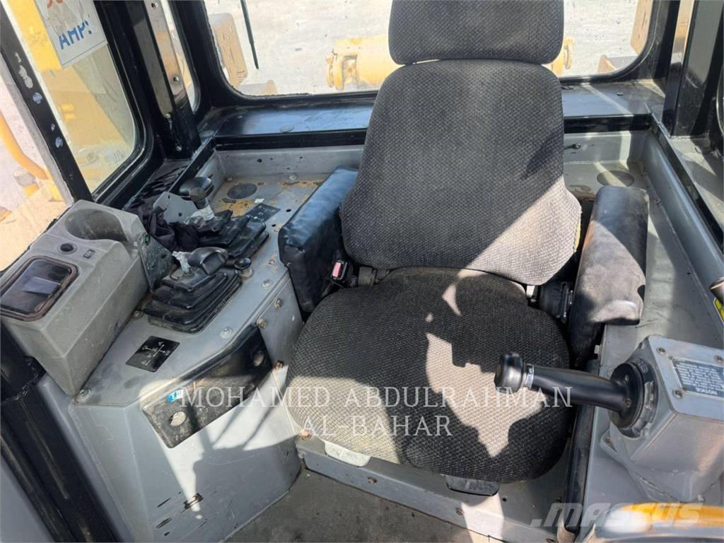 CAT D8RLRC Buldožeri guseničari