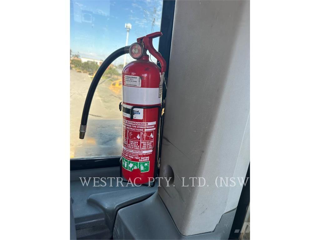 CAT D8T Buldožeri guseničari