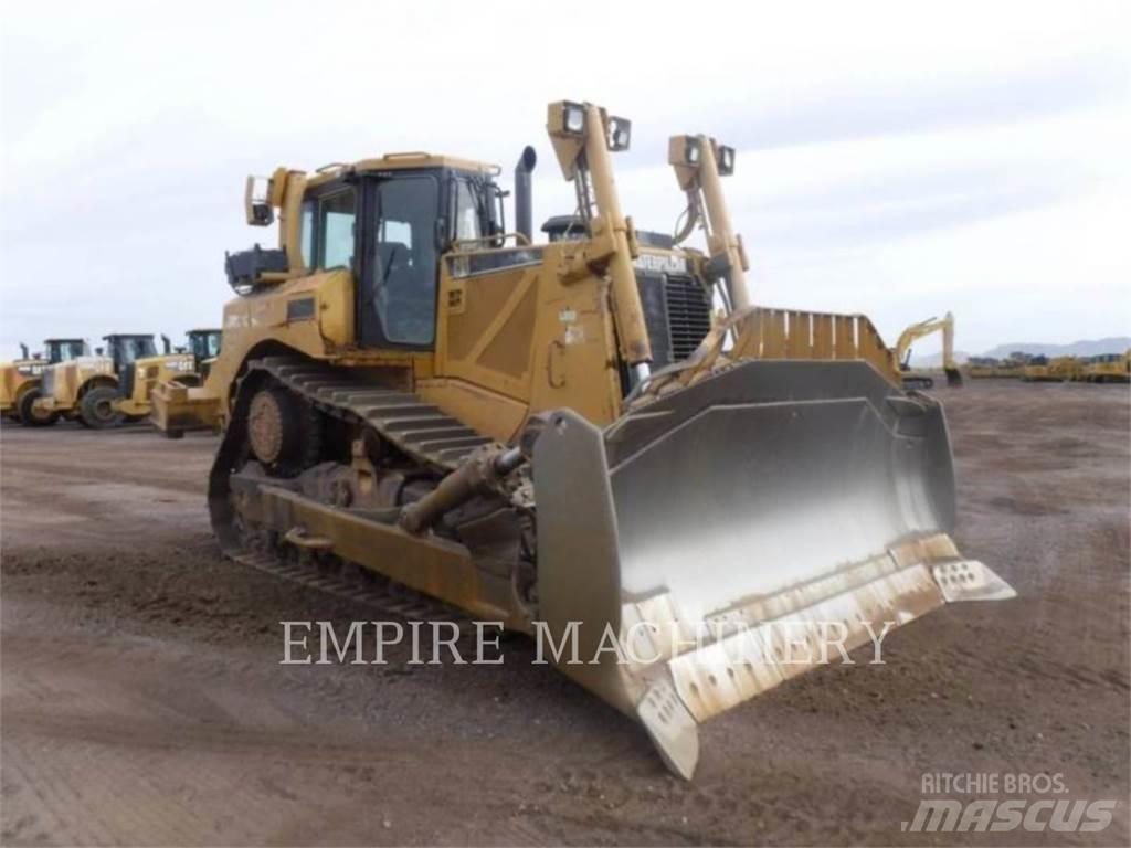 CAT D8T Buldožeri guseničari
