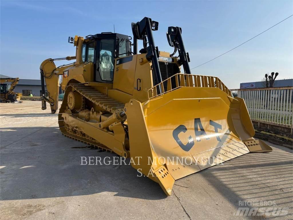 CAT D8T Buldožeri guseničari