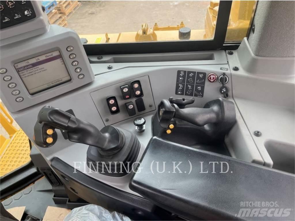 CAT D8T Buldožeri guseničari